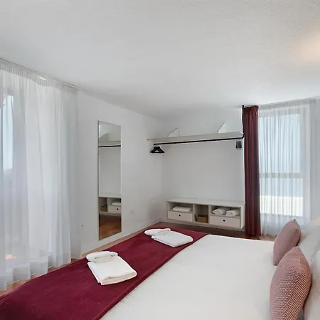 Linaje Del Pago Listan Negro